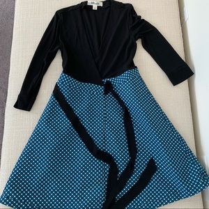 diane von furstenberg wrap dress size 4